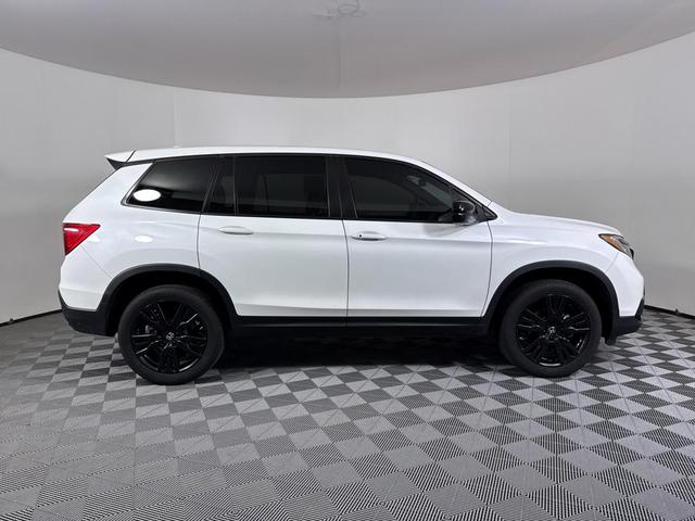 Photo of 2021 White Honda Passport