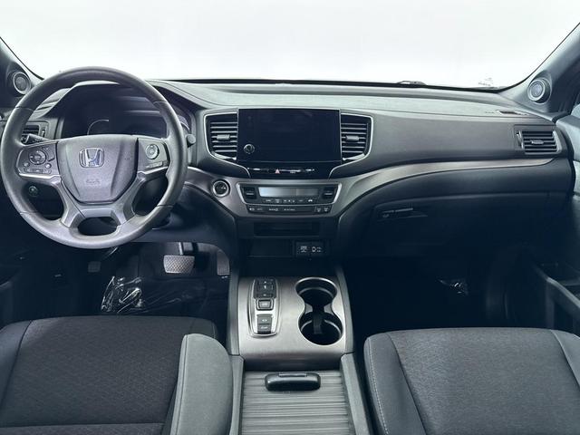 Photo of 2021 White Honda Passport