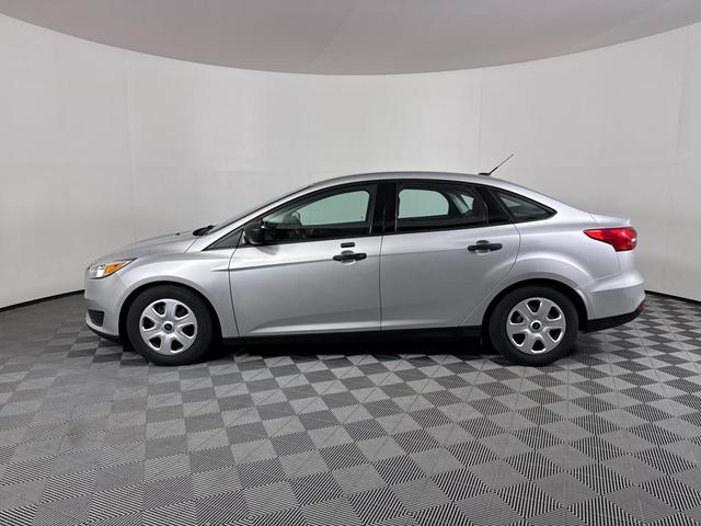 Photo of 2016 Silver Ford Focus