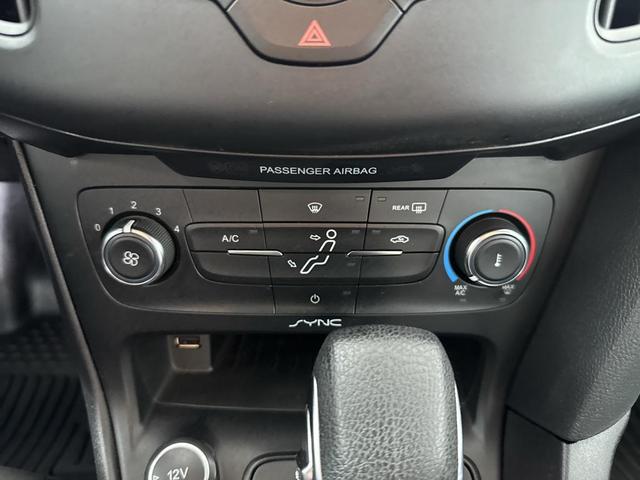 Photo of 2016 Silver Ford Focus