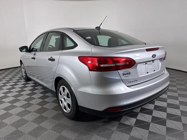 Photo of 2016 Silver Ford Focus
