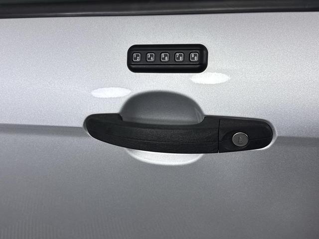 Photo of 2016 Silver Ford Focus