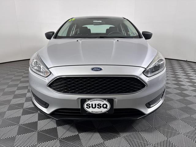 Photo of 2016 Silver Ford Focus
