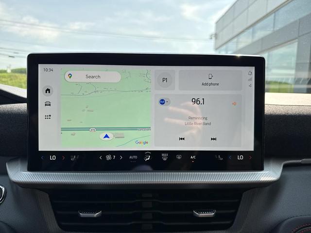 Photo of 2025 White Ford Explorer