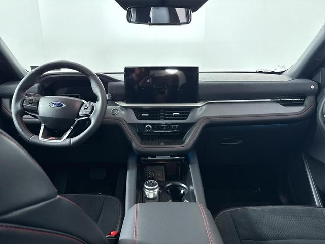 Photo of 2025 Blue Ford Explorer