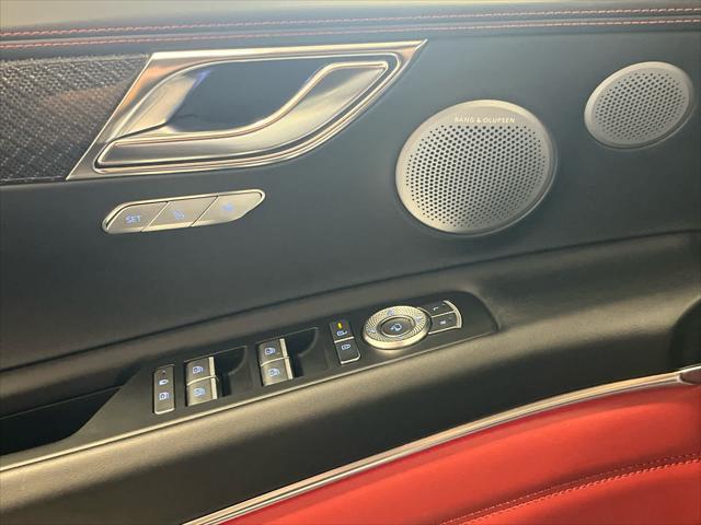 Photo of 2025 Makalu Gray Matte Genesis GV80 Coupe