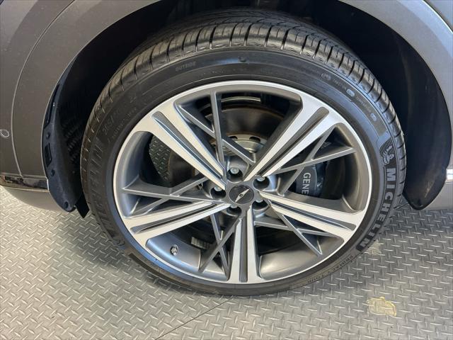 Photo of 2025 Makalu Gray Matte Genesis GV80 Coupe