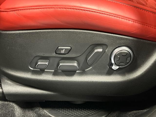 Photo of 2025 Makalu Gray Matte Genesis GV80 Coupe