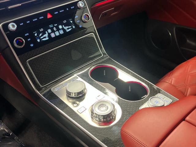 Photo of 2025 Makalu Gray Matte Genesis GV80 Coupe