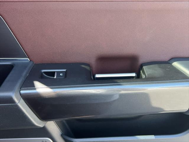 Photo of 2021 Agate Black Metallic Ford F-150