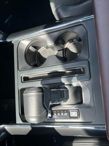 Photo of 2021 Agate Black Metallic Ford F-150