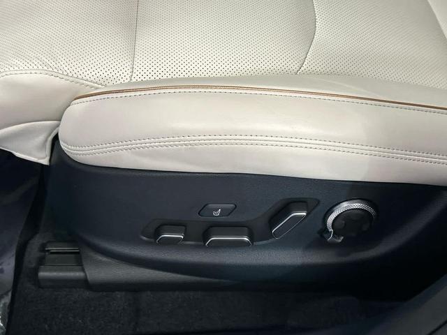 Photo of 2025 Savile Silver Genesis Electrified GV70