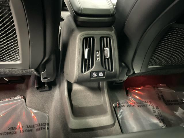 Photo of 2024 Alpine White BMW X1