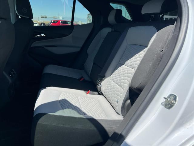 Photo of 2020 Iridescent Pearl Tricoat Chevrolet Equinox