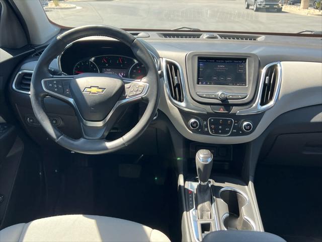 Photo of 2020 Iridescent Pearl Tricoat Chevrolet Equinox