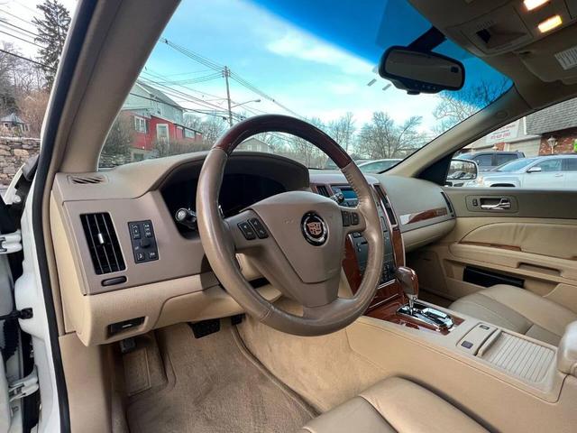 Photo of 2007 White Diamond Cadillac STS