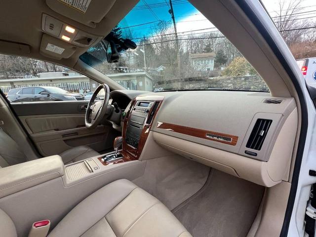 Photo of 2007 White Diamond Cadillac STS