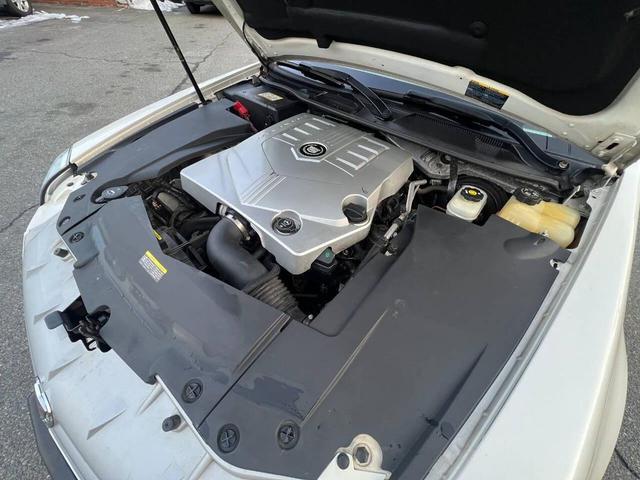 Photo of 2007 White Diamond Cadillac STS