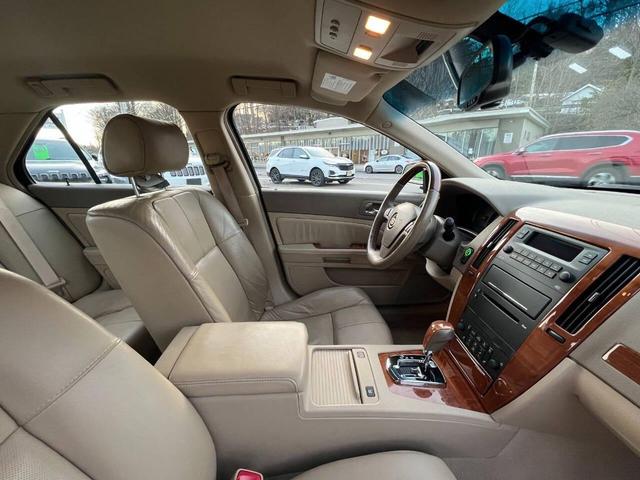 Photo of 2007 White Diamond Cadillac STS