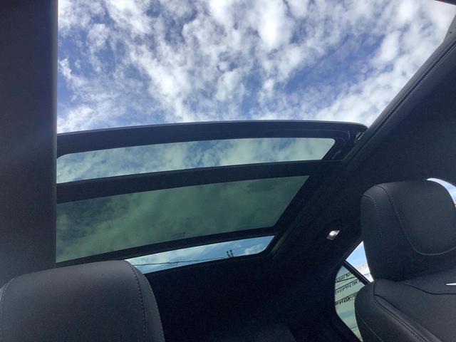 Photo of 2019 WHITE Cadillac XT4
