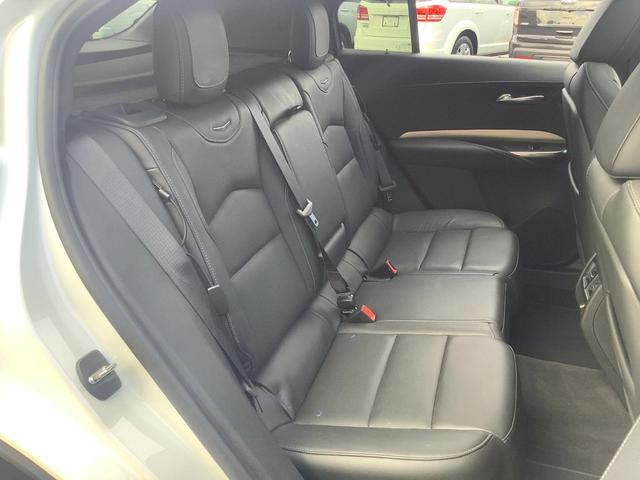 Photo of 2019 WHITE Cadillac XT4