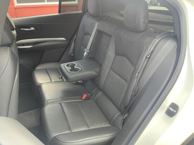 Photo of 2019 WHITE Cadillac XT4