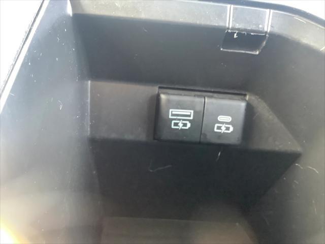 Photo of 2021 Black Toyota Camry