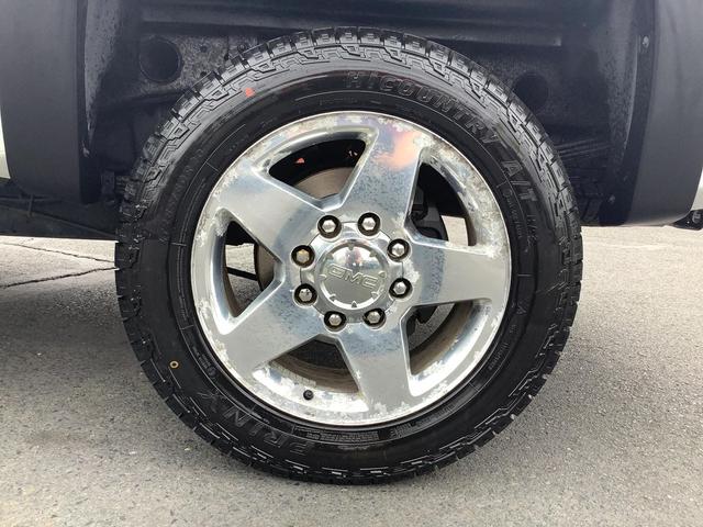 Photo of 2013 WHITE GMC Sierra 2500