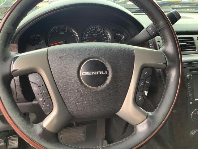 Photo of 2013 WHITE GMC Sierra 2500