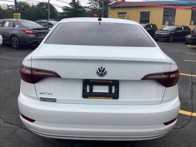 Photo of 2021 WHITE Volkswagen Jetta