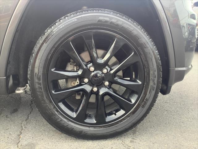 Photo of 2020  Jeep Grand Cherokee