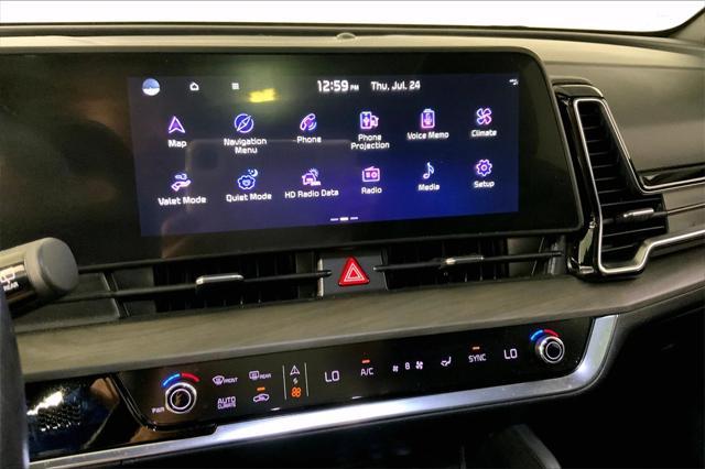 Photo of 2023 Wolf Gray Kia Sportage