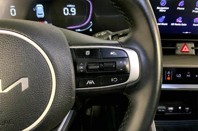 Photo of 2023 Wolf Gray Kia Sportage