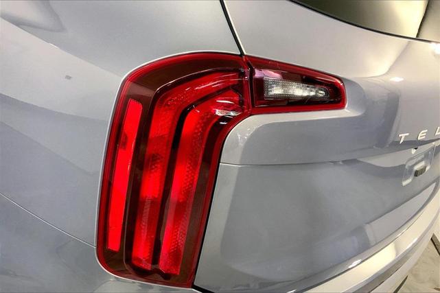 Photo of 2024 Everlasting Silver Kia Telluride