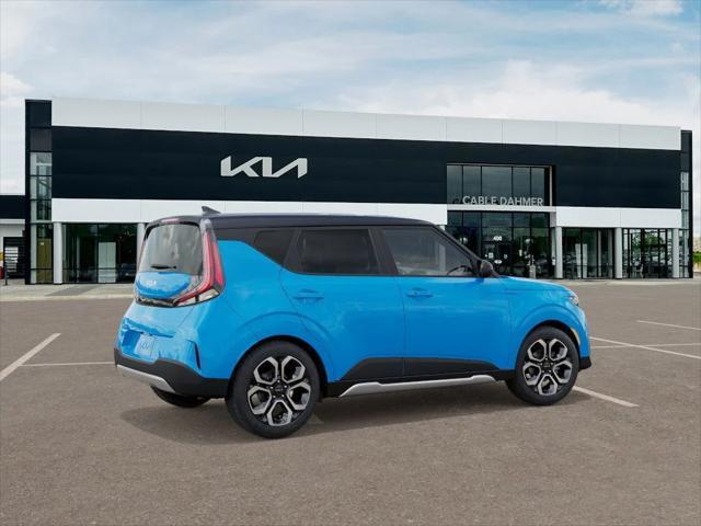 Photo of 2025 Surf Blue w/Black Roof Kia Soul