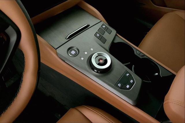 Photo of 2026 Snow White Pearl Kia Sportage