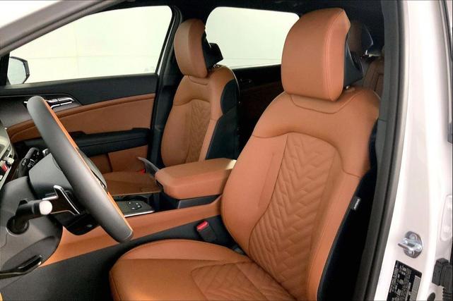 Photo of 2026 Snow White Pearl Kia Sportage