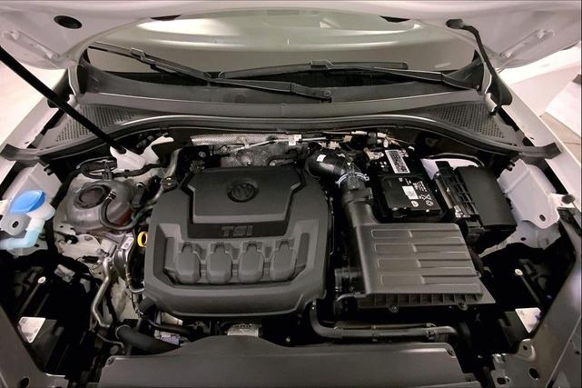 Photo of 2023 Opal White Pearl Volkswagen Tiguan