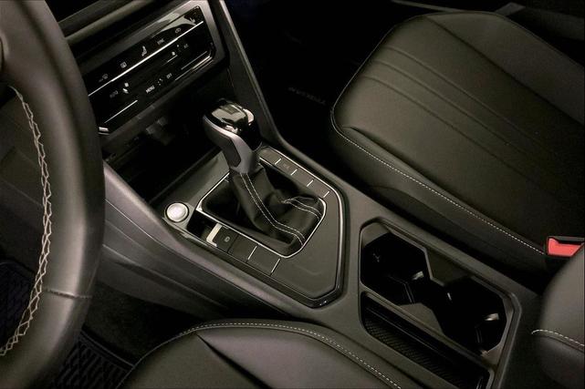 Photo of 2023 Opal White Pearl Volkswagen Tiguan