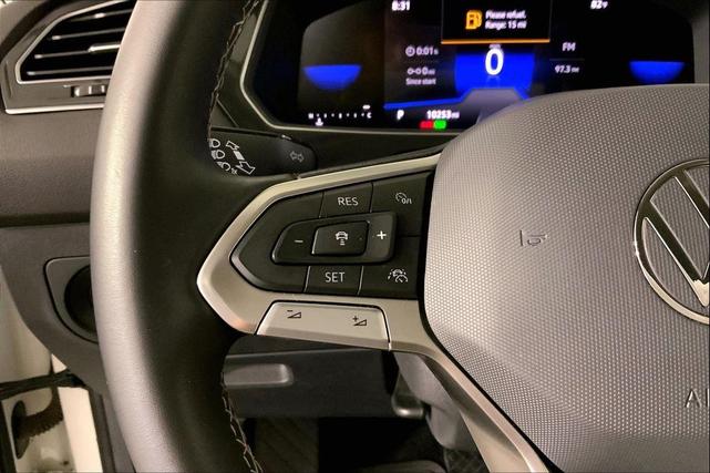 Photo of 2023 Opal White Pearl Volkswagen Tiguan