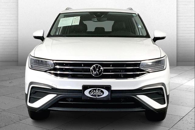 Photo of 2023 Opal White Pearl Volkswagen Tiguan