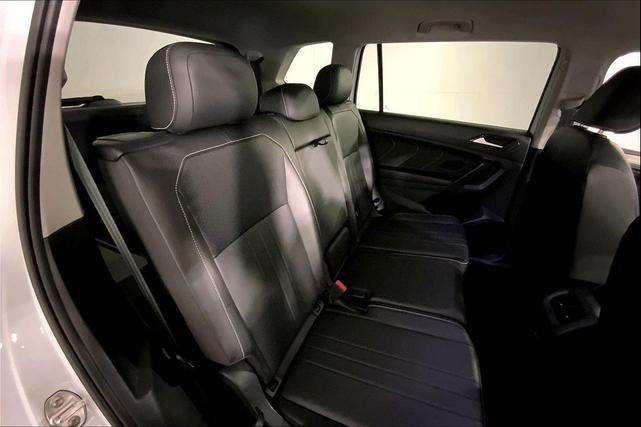 Photo of 2023 Opal White Pearl Volkswagen Tiguan