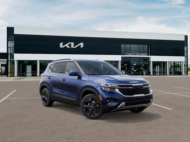 Photo of 2026 Dark Ocean Blue Kia Seltos