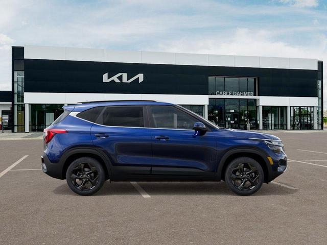 Photo of 2026 Dark Ocean Blue Kia Seltos