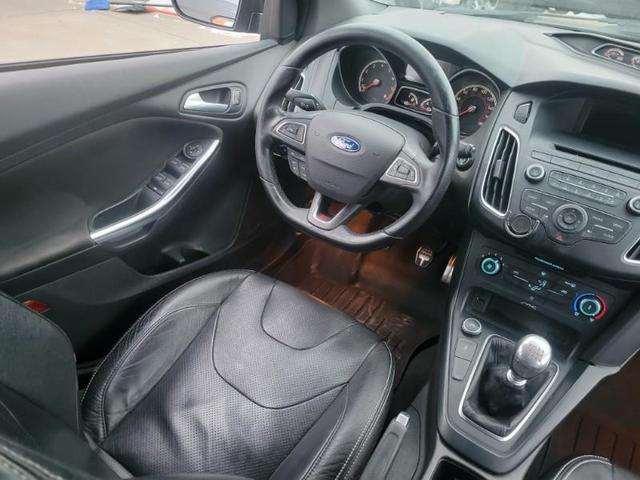Photo of 2016 Gray Ford Focus ST