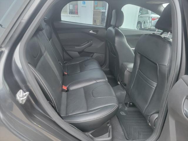 Photo of 2016 Gray Ford Focus ST