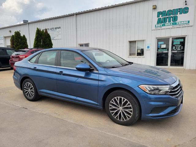 Photo of 2020 Blue Volkswagen Jetta