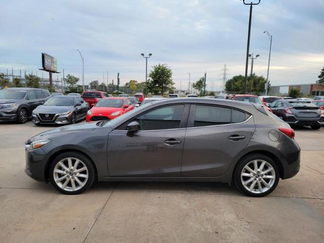 Photo of 2017 Gray Mazda Mazda3