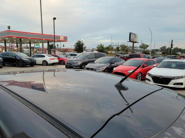 Photo of 2017 Gray Mazda Mazda3