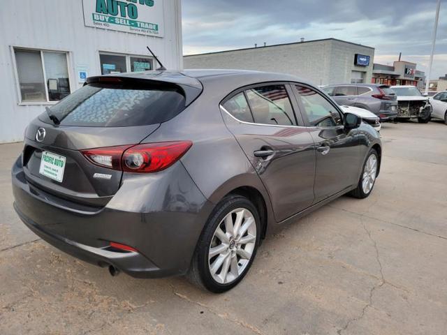 Photo of 2017 Gray Mazda Mazda3